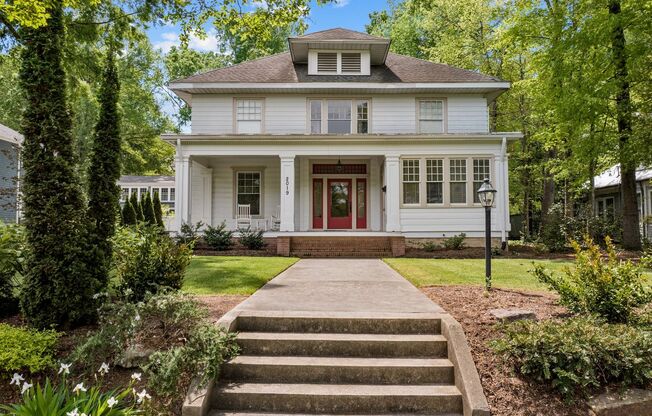 Stunning Historic 5-bedroom home in Watts Hillandale near Downtown Durham and Duke University, Premium Finishes and Amenities!