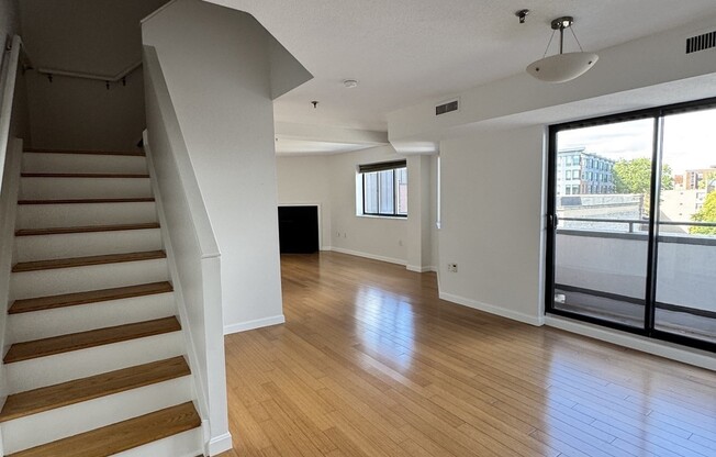 2 beds, 2.5 baths, 1,440 sqft, $3,950, Unit 704