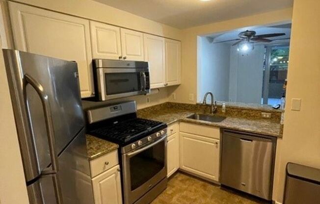 1050 N Taylor St #104