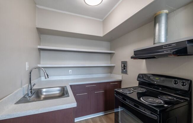 Studio, 1 bath, 450 sqft, $995, Unit 851-08