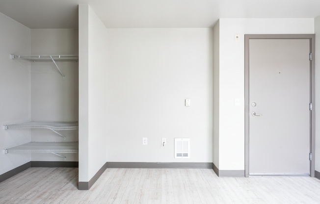 Studio, 1 bath, 152 sqft, $795, Unit 212