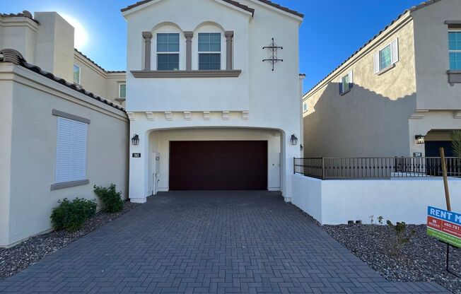 3 Bedroom Home in the La Costera Landing Community Near S Arizona Ave and E Queen Creek Rd!