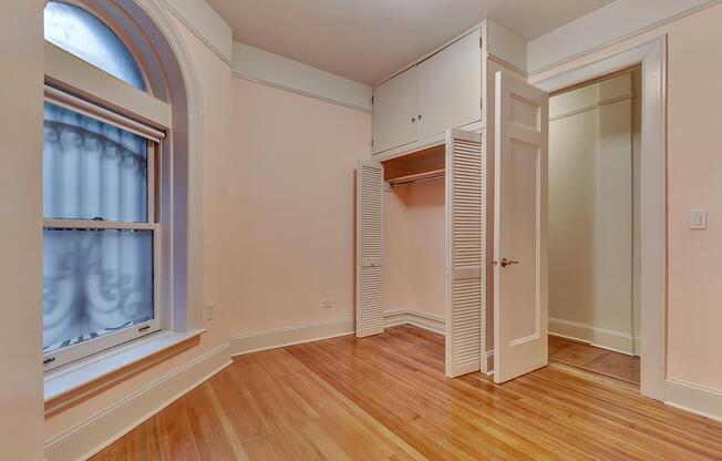 68 MONTAGUE ST