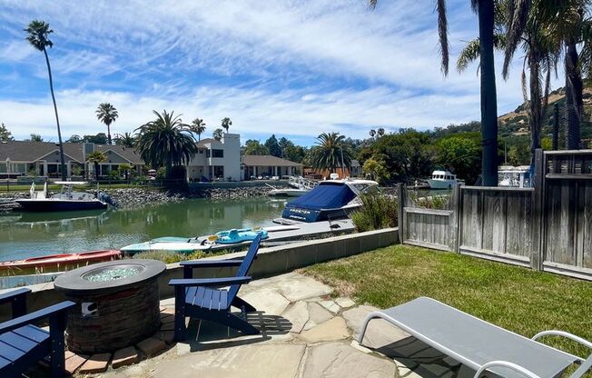 Waterfront Cottage in San Rafael! Utilities Included