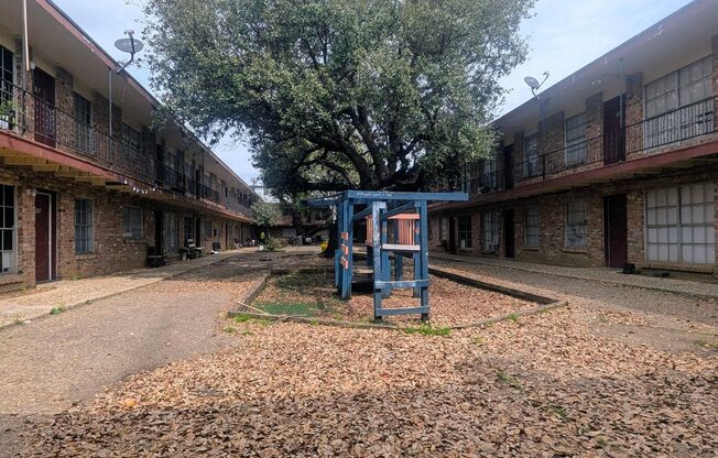 Charming Apartments, All Bills Paid!