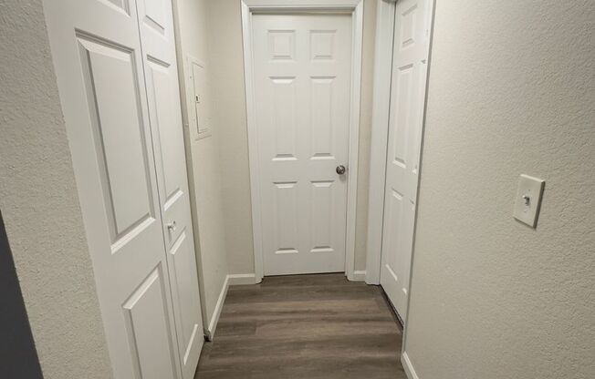 1 bed, 1 bath, 723 sqft, $1,595, Unit C10