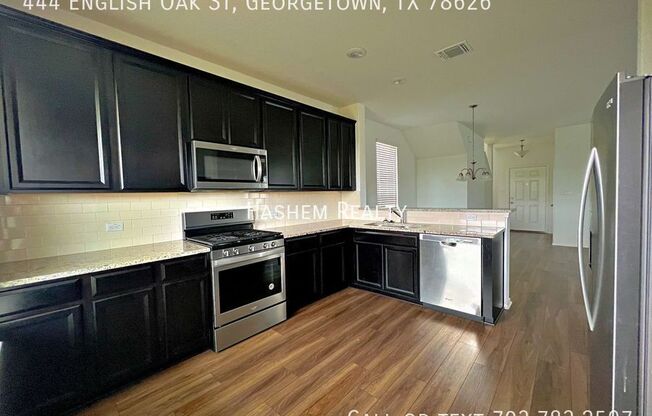 444 ENGLISH OAK ST