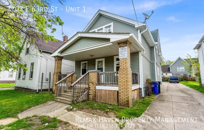 3703 E 63 ST