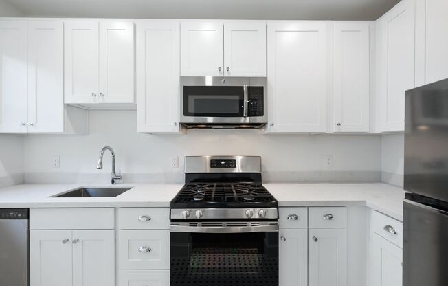 1 bed, 1 bath, 597 sqft, $1,650, Unit 506