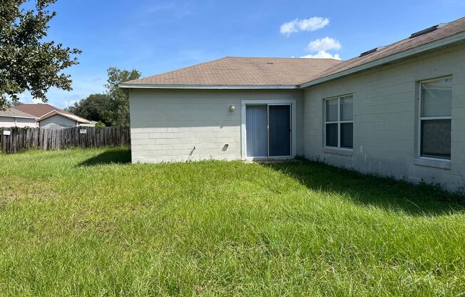 4-bedroom 2 bath spacious home