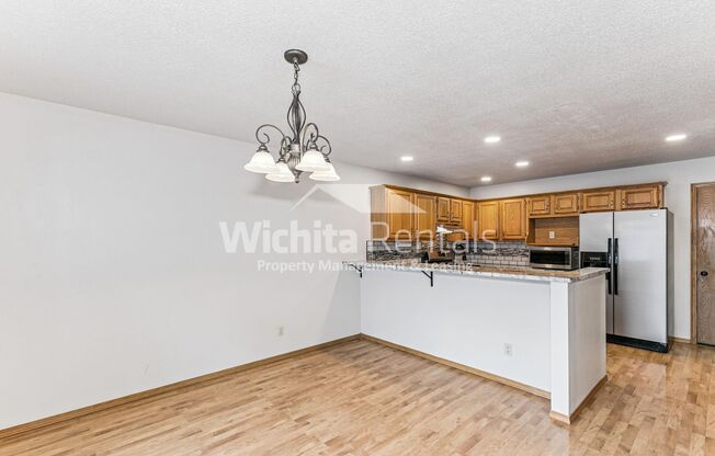 Large 3 bedroom 3 bath home in West Wichita