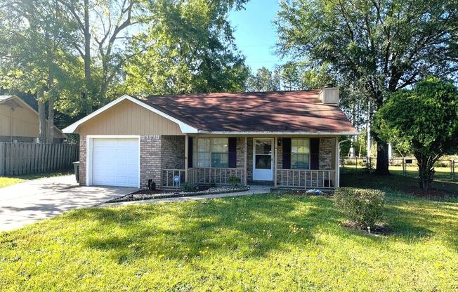 Convenient Comfort: 3-Bed, 2-Bath Home Near Base & Shopping