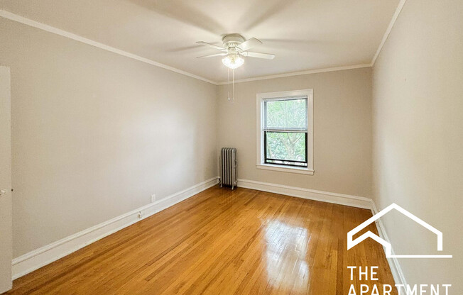 1831 W Winona St
