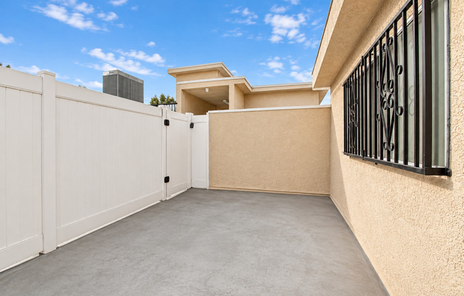 2 beds, 2 baths, 840 sqft, $2,750, Unit 308