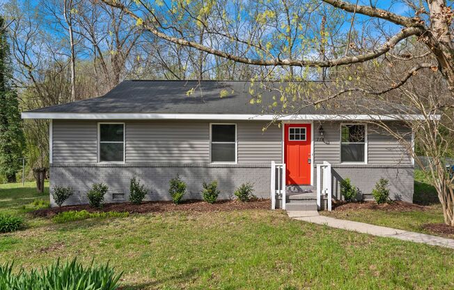 Charming 3 bedroom home, newly renovated, near downtown Raleigh!
