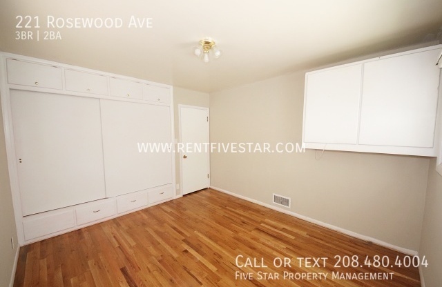 221 ROSEWOOD AVE