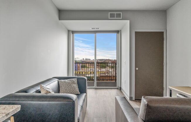 1 bed, 1 bath, 605 sqft, $1,525, Unit 201