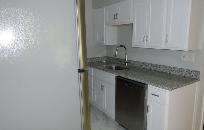 1 bed, 1 bath, $1,090, Unit # 7