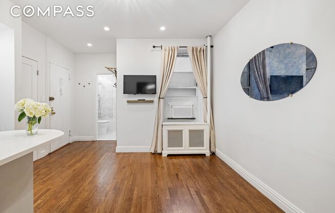 26 GRAMERCY PARK S