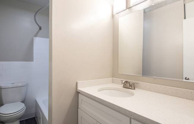 Stratford Hills Apartments Renovation Bathroom