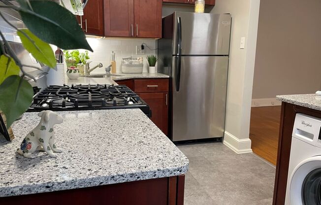1 bed, 1 bath, 680 sqft, $1,875, Unit 204B