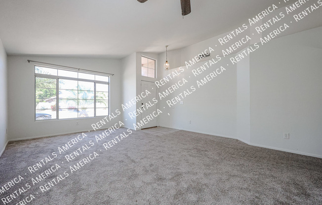 127 W GAIL DR