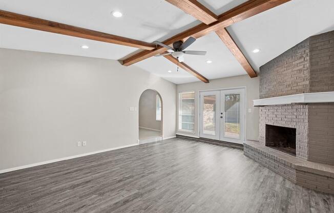 4 beds, 2 baths, 2,019 sqft, $2,450