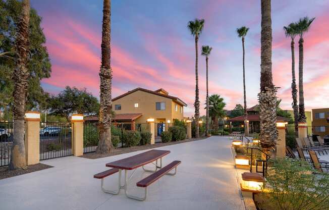 Welcome to Pantano Crossing Apartments!