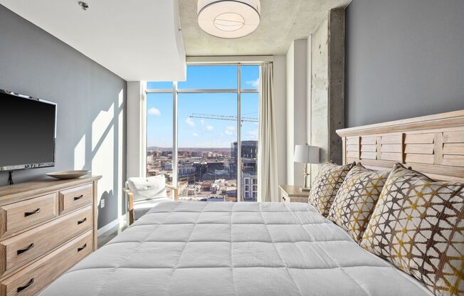 1 bed, 1 bath, $2,295, Unit Unit 1816