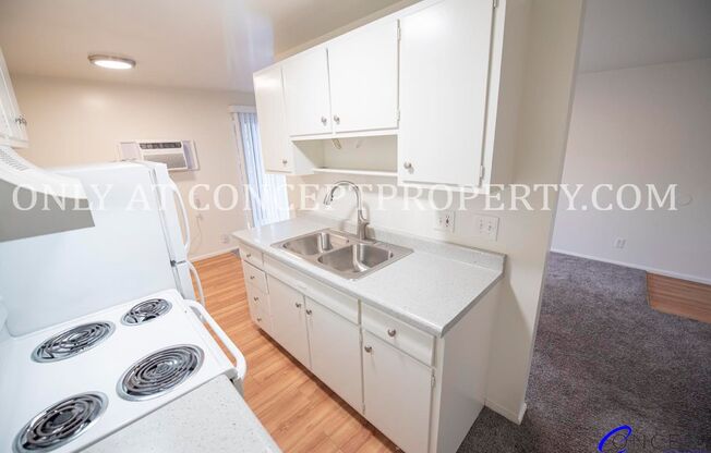 2 beds, 1 bath, 790 sqft, $1,299, Unit 02