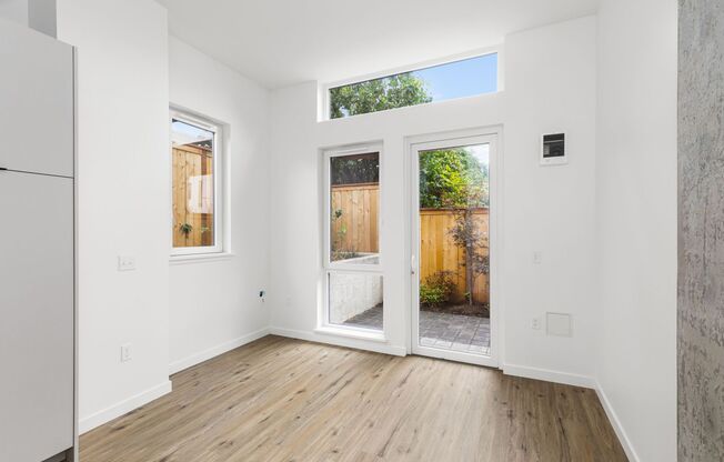 Studio, 1 bath, 311 sqft, $1,617, Unit 103