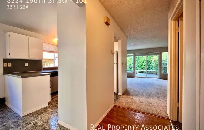 8224 196 ST SW