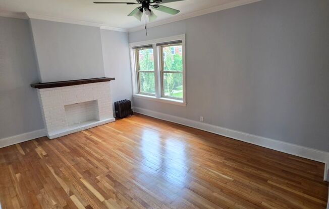 2 beds, 1 bath, 750 sqft, $2,595, Unit 2247-55-1D