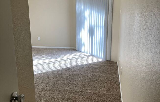 2 beds, 2 baths, 900 sqft, $1,475, Unit 157