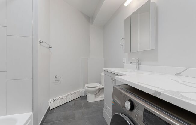 1 bed, 1 bath, 580 sqft, $1,750, Unit 220