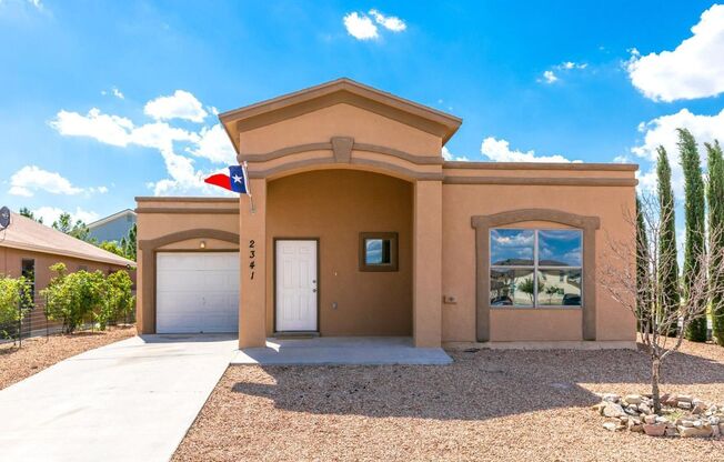 East El Paso 3 bed Refrig A/C next to Park!