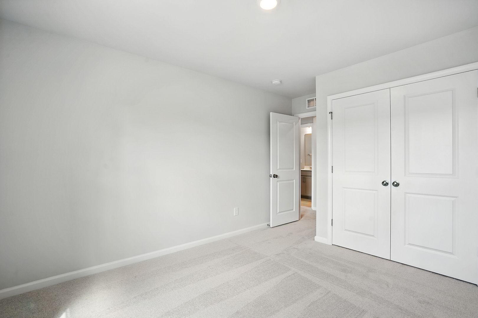 BRAND NEW TOWNHOME Available now, Depot 499 Apex!