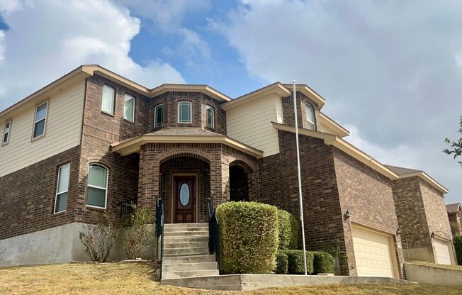 *Spacious 5 Bedroom, 3.5 Bath Home in Northeast San Antonio* minutes from Randolph AFB and Ikea!!