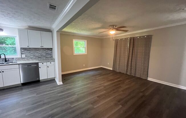 2 beds, 1 bath, $1,500