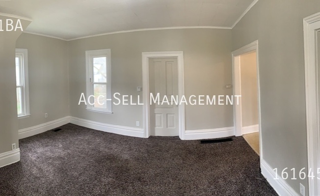 1745 LAFAYETTE NE