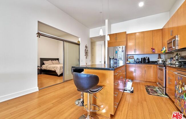 3223 W 6th St Unit 1005