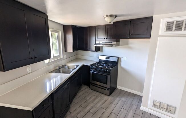 1 bed, 1 bath, 664 sqft, $1,850, Unit #11