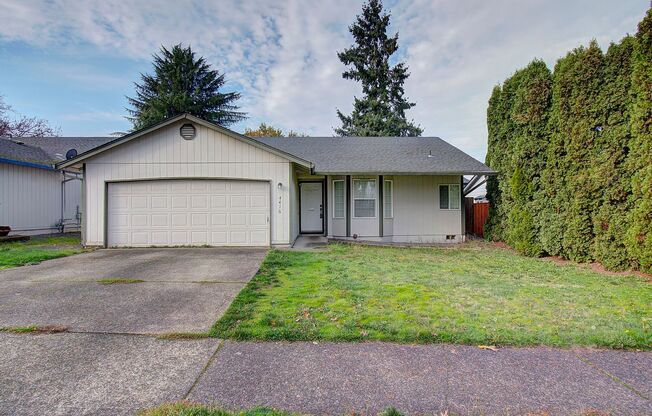 This one level charmer won't last long! 3 bedrooms, 2 baths, fully fenced yard, pets welcome!