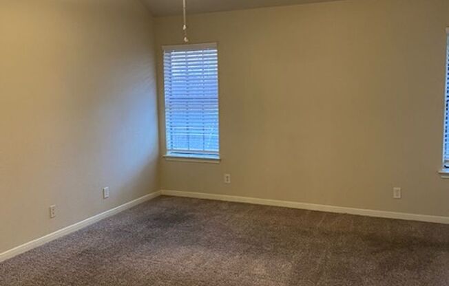 4406 Pennington