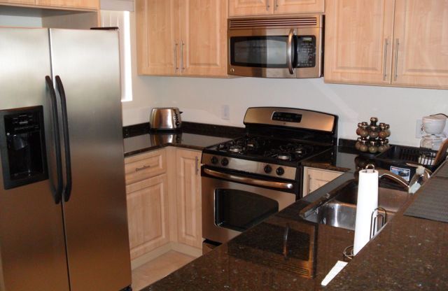 1 bed, 1 bath, $1,795