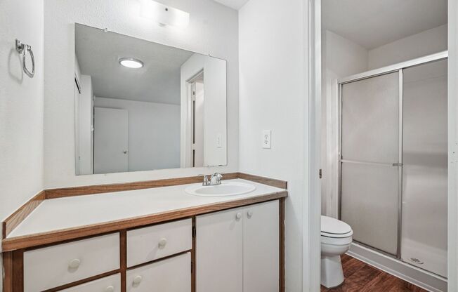 2 beds, 2 baths, 900 sqft, $1,595, Unit X182
