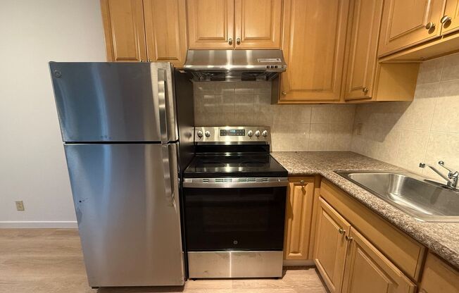 1 bed, 1 bath, $2,395, Unit #7