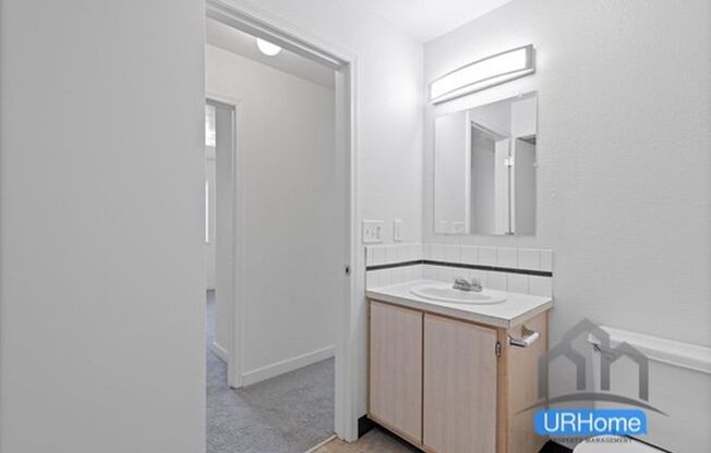 3 beds, 2 baths, 1,200 sqft, $1,750, Unit 8
