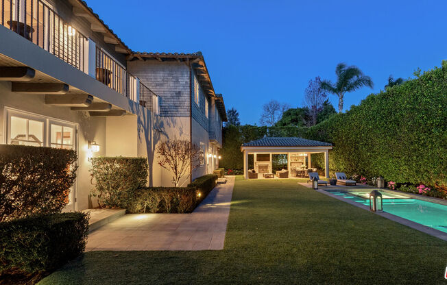 1064 AMALFI DR