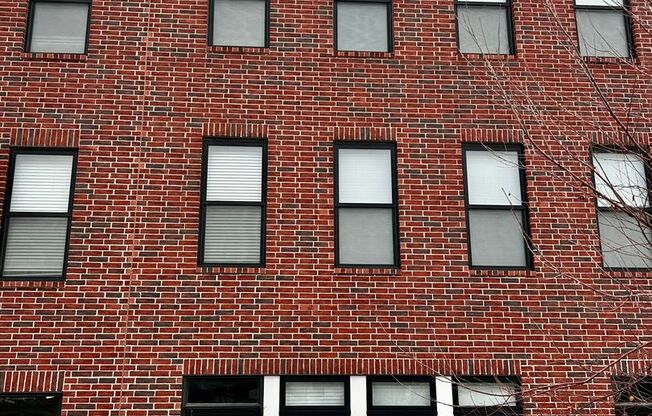 1 bed, 1 bath, 764 sqft, $1,395, Unit 6249 Coventry Drive Unit 102 A764 4W-2